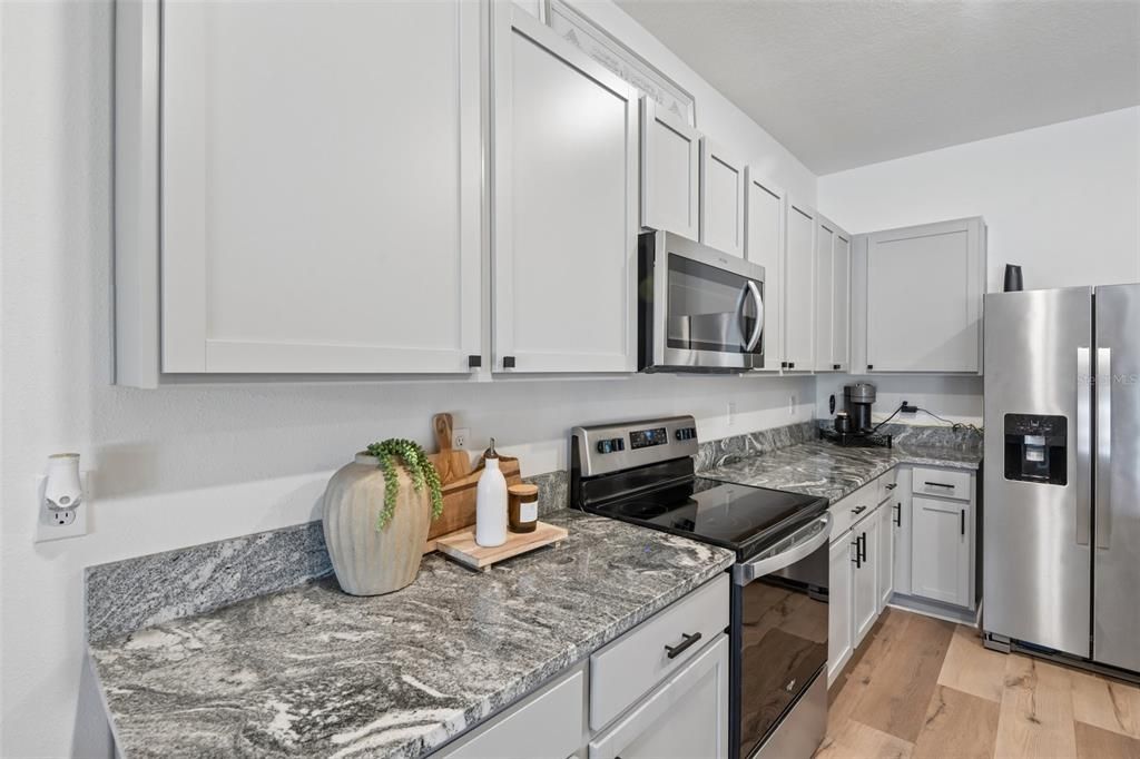For Rent: $2,500 (3 beds, 2 baths, 1673 Square Feet)