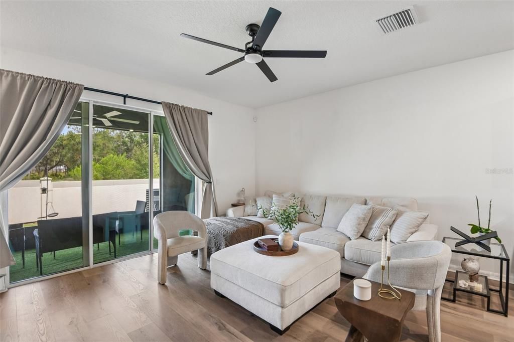 For Rent: $2,500 (3 beds, 2 baths, 1673 Square Feet)
