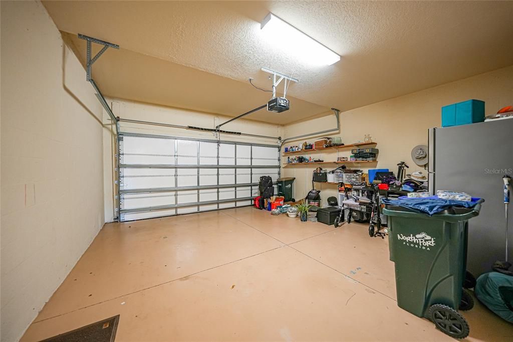 For Sale: $349,000 (3 beds, 2 baths, 1706 Square Feet)