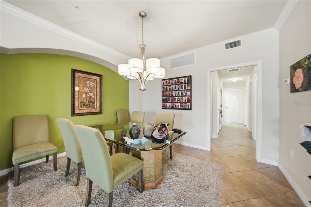 For Sale: $349,000 (3 beds, 2 baths, 1706 Square Feet)