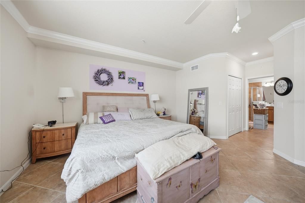 For Sale: $349,000 (3 beds, 2 baths, 1706 Square Feet)