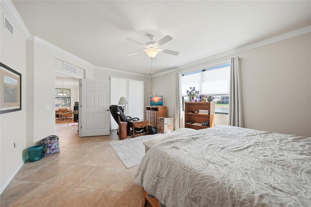 For Sale: $349,000 (3 beds, 2 baths, 1706 Square Feet)