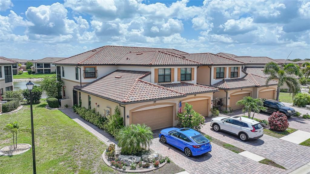 For Sale: $349,000 (3 beds, 2 baths, 1706 Square Feet)