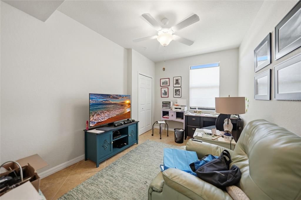 For Sale: $349,000 (3 beds, 2 baths, 1706 Square Feet)