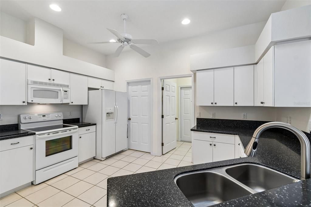 En Venta: $275,000 (3 camas, 2 baños, 1719 Pies cuadrados)