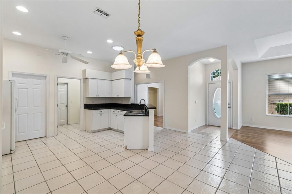 En Venta: $275,000 (3 camas, 2 baños, 1719 Pies cuadrados)