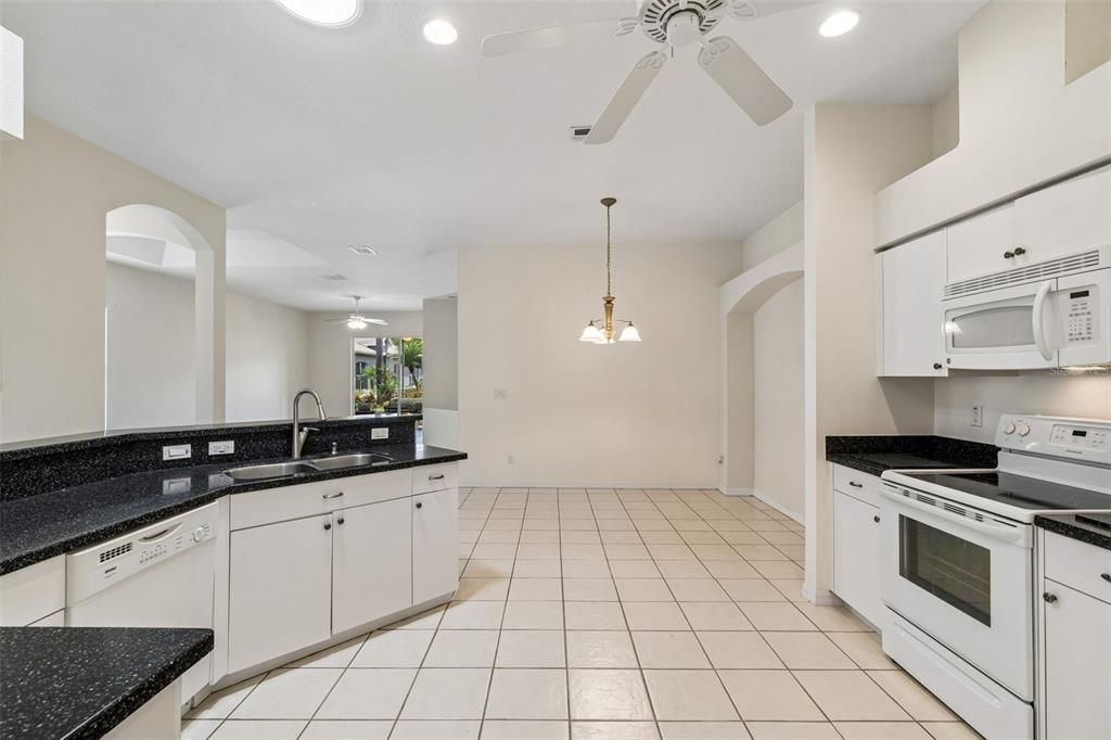 En Venta: $275,000 (3 camas, 2 baños, 1719 Pies cuadrados)