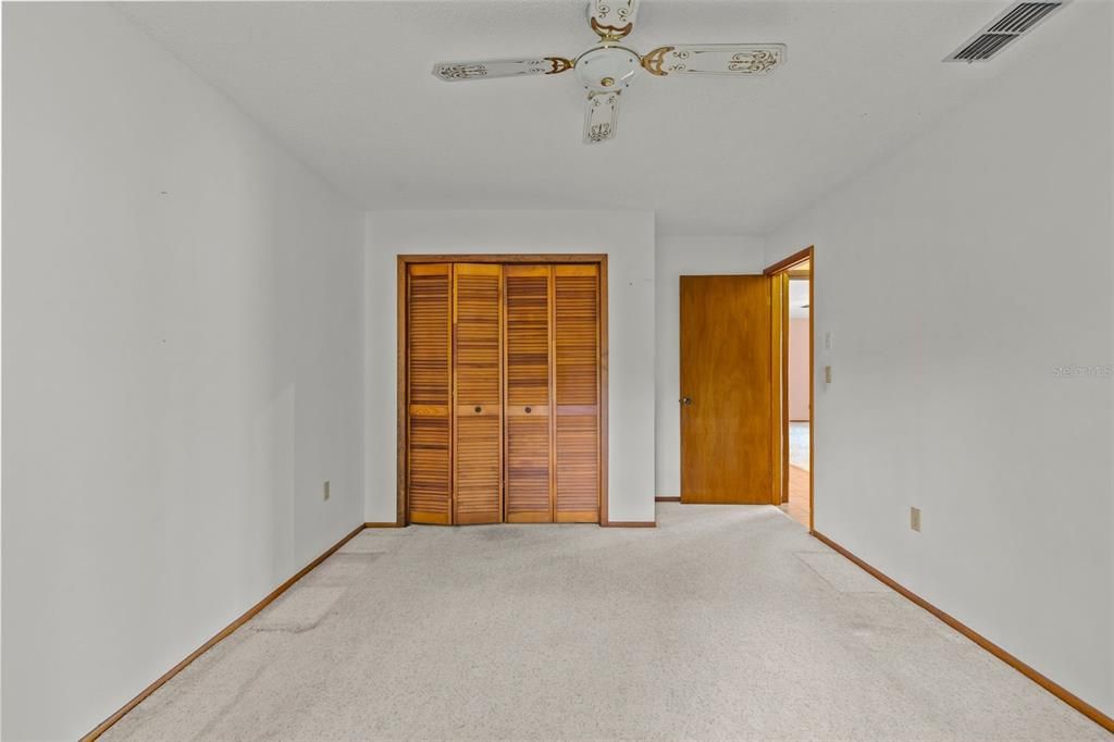 For Sale: $445,000 (3 beds, 2 baths, 1932 Square Feet)