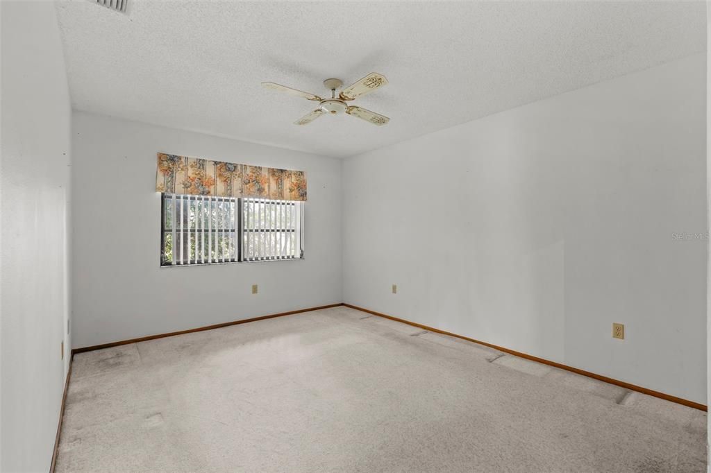 For Sale: $445,000 (3 beds, 2 baths, 1932 Square Feet)