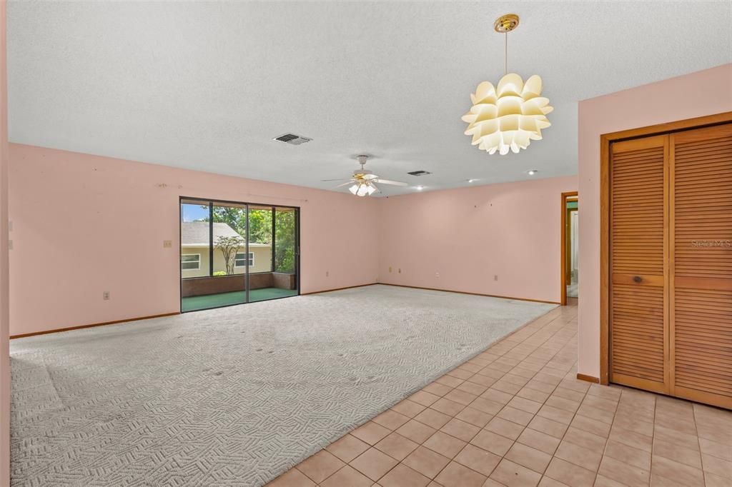 For Sale: $445,000 (3 beds, 2 baths, 1932 Square Feet)