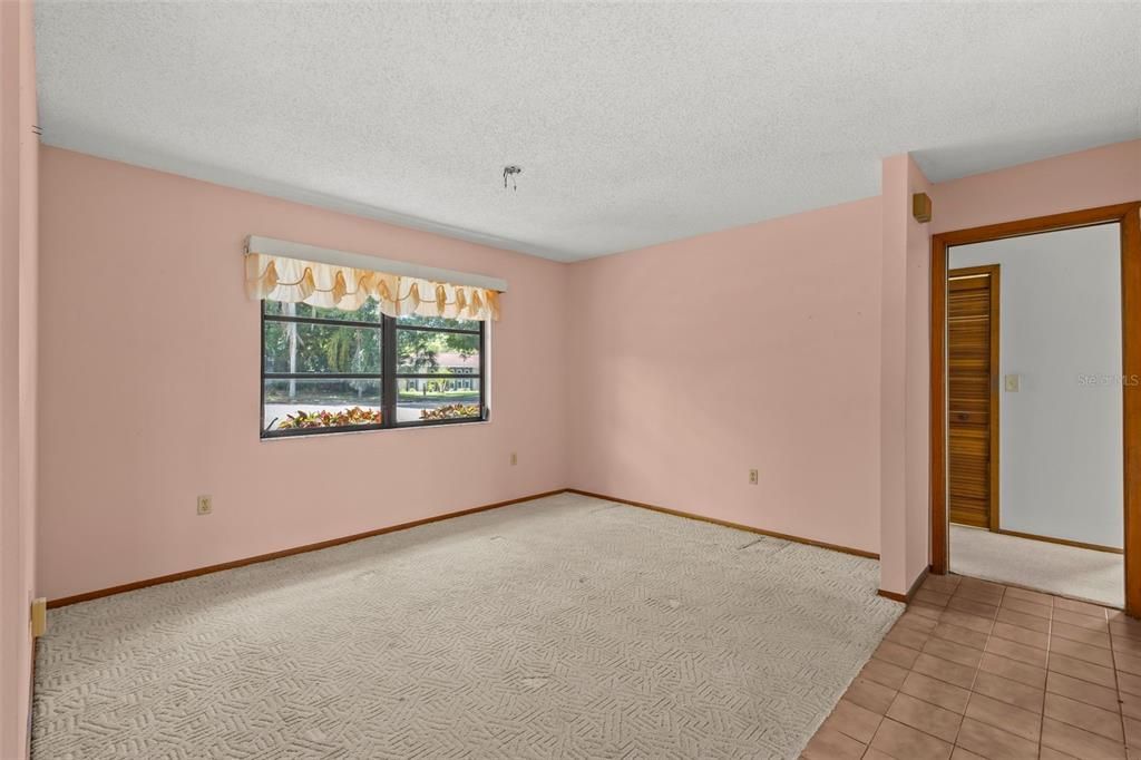 For Sale: $445,000 (3 beds, 2 baths, 1932 Square Feet)