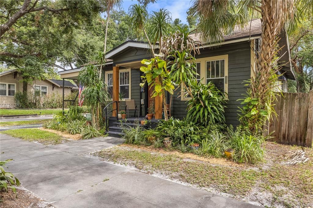 For Sale: $419,000 (3 beds, 1 baths, 1420 Square Feet)