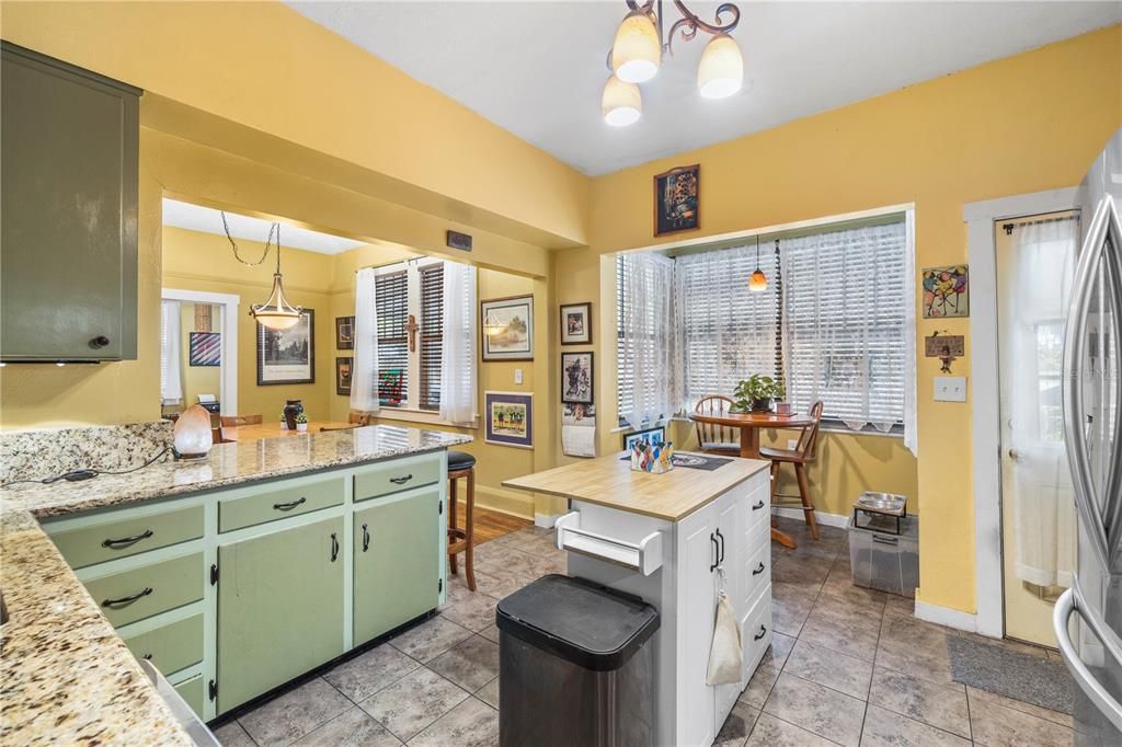 For Sale: $419,000 (3 beds, 1 baths, 1420 Square Feet)
