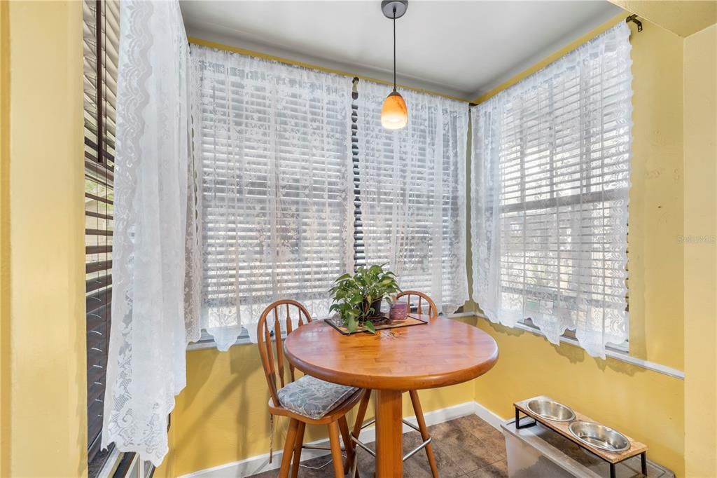 For Sale: $419,000 (3 beds, 1 baths, 1420 Square Feet)