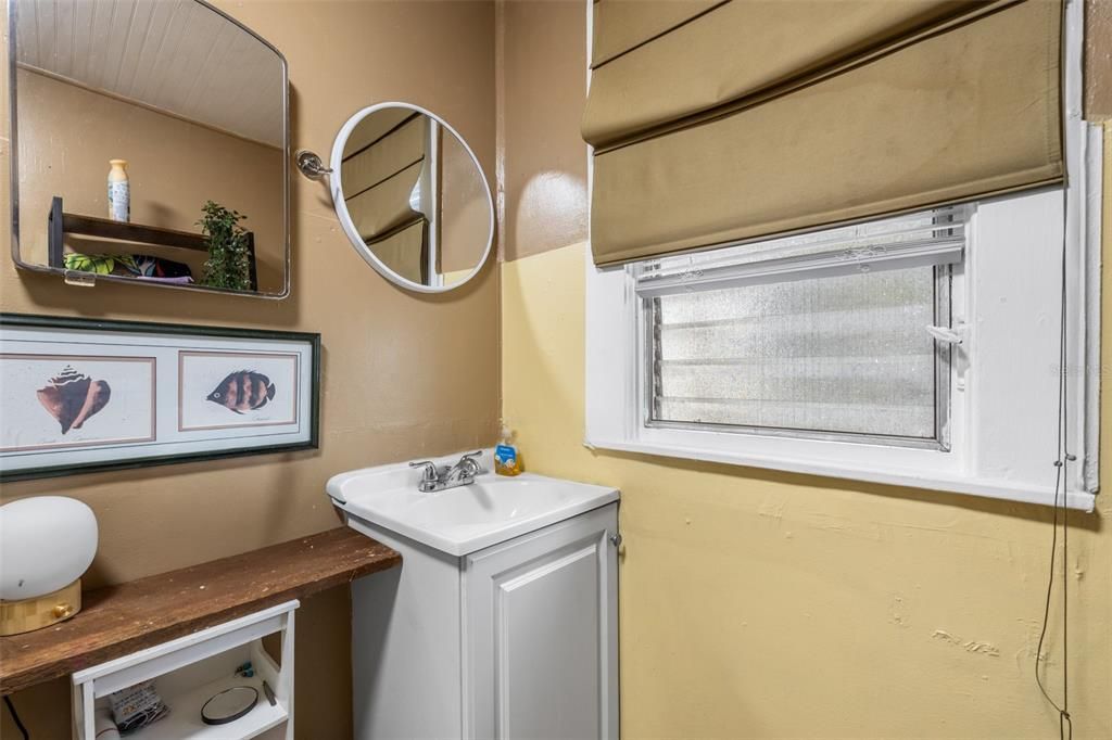 For Sale: $419,000 (3 beds, 1 baths, 1420 Square Feet)