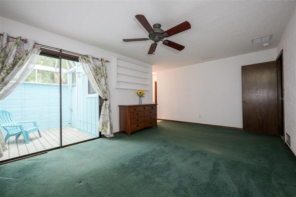 For Sale: $349,999 (3 beds, 2 baths, 1478 Square Feet)