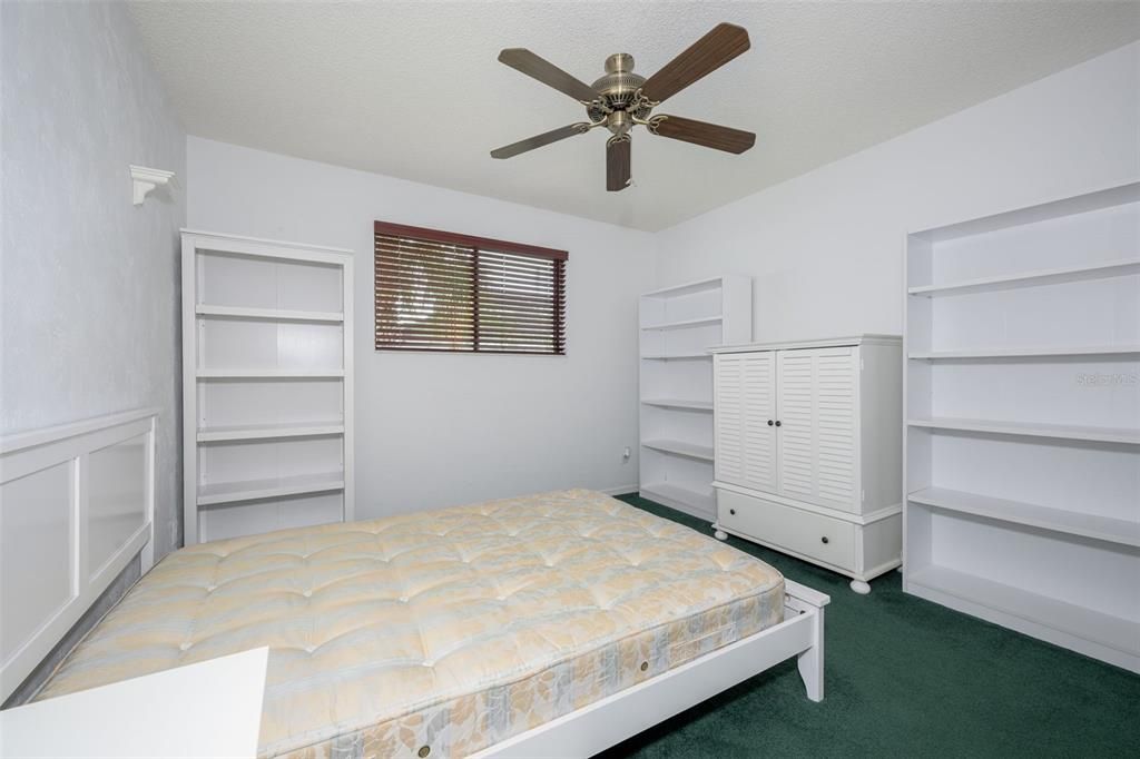 For Sale: $349,999 (3 beds, 2 baths, 1478 Square Feet)