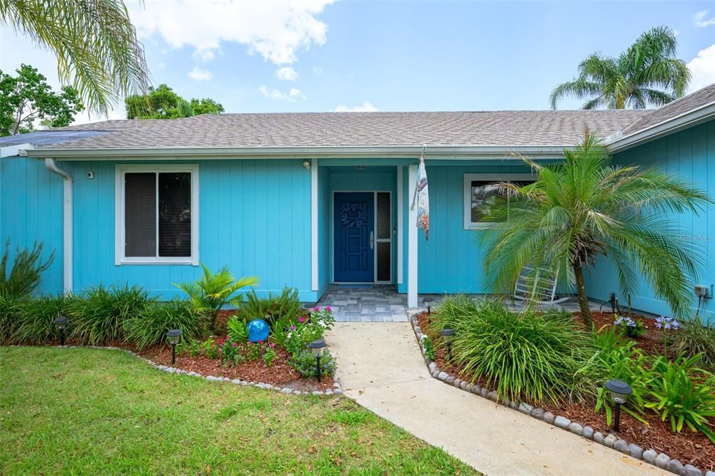 For Sale: $349,999 (3 beds, 2 baths, 1478 Square Feet)