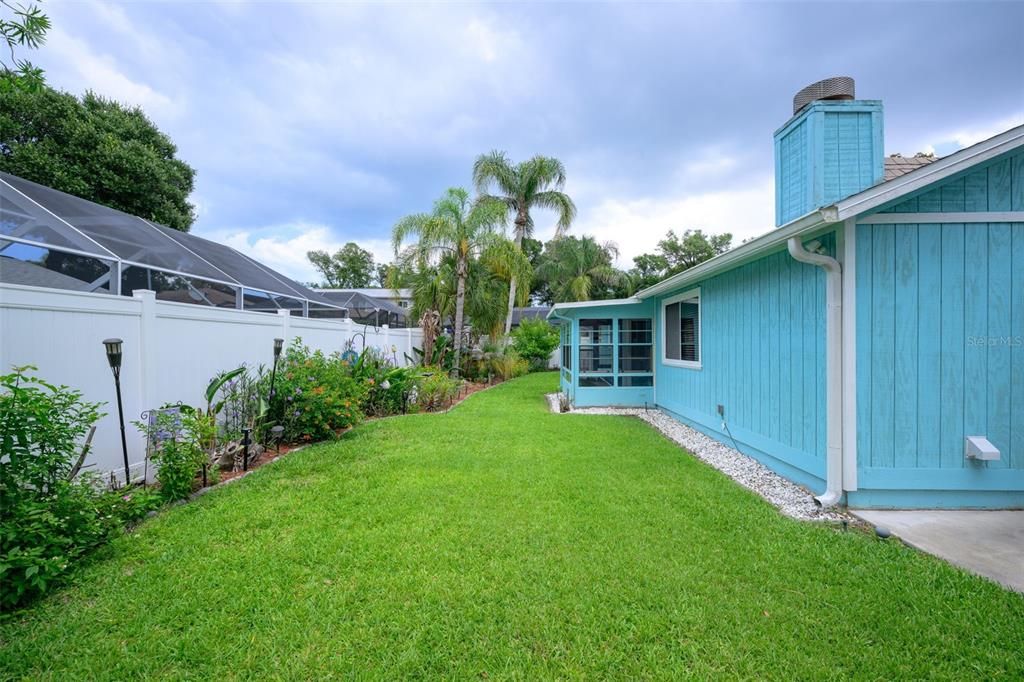 For Sale: $349,999 (3 beds, 2 baths, 1478 Square Feet)