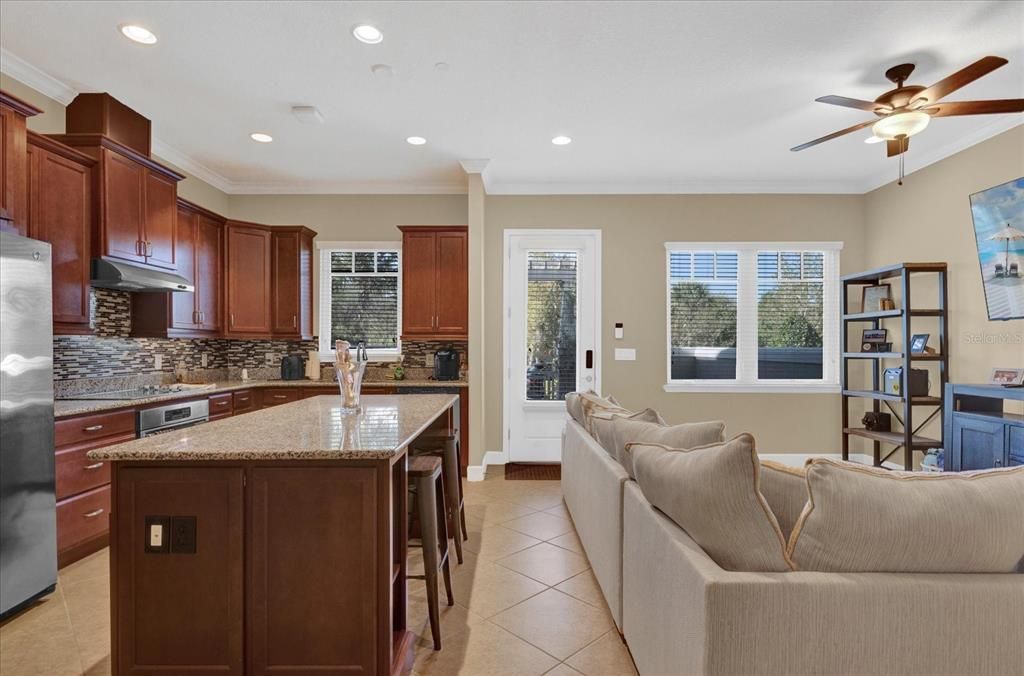 For Rent: $3,600 (3 beds, 2 baths, 1776 Square Feet)
