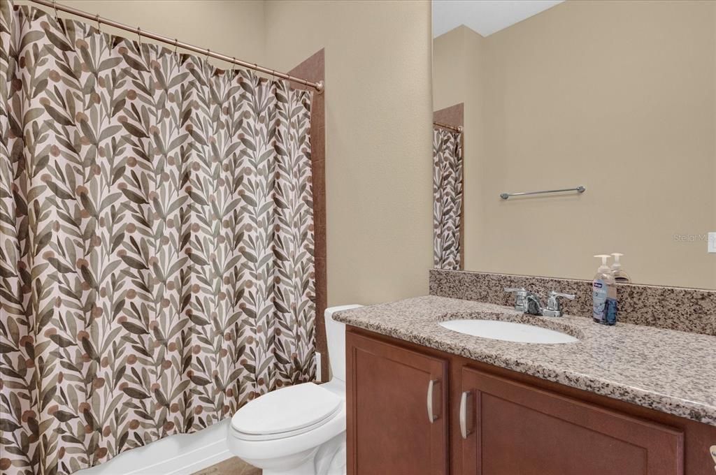 For Rent: $3,600 (3 beds, 2 baths, 1776 Square Feet)