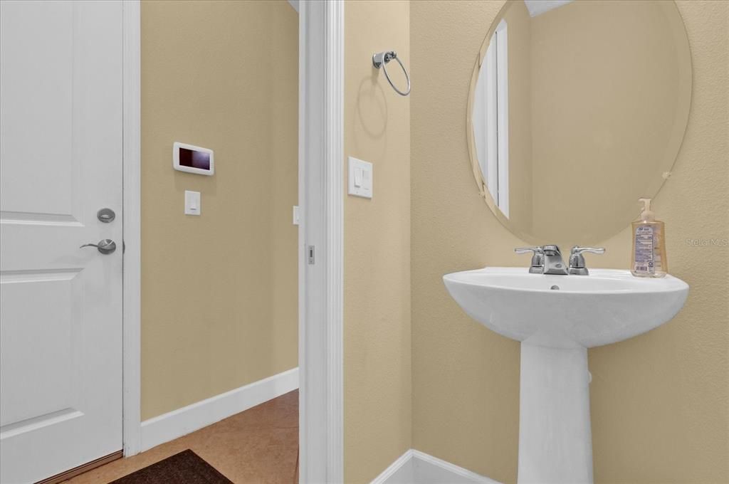 For Rent: $3,600 (3 beds, 2 baths, 1776 Square Feet)