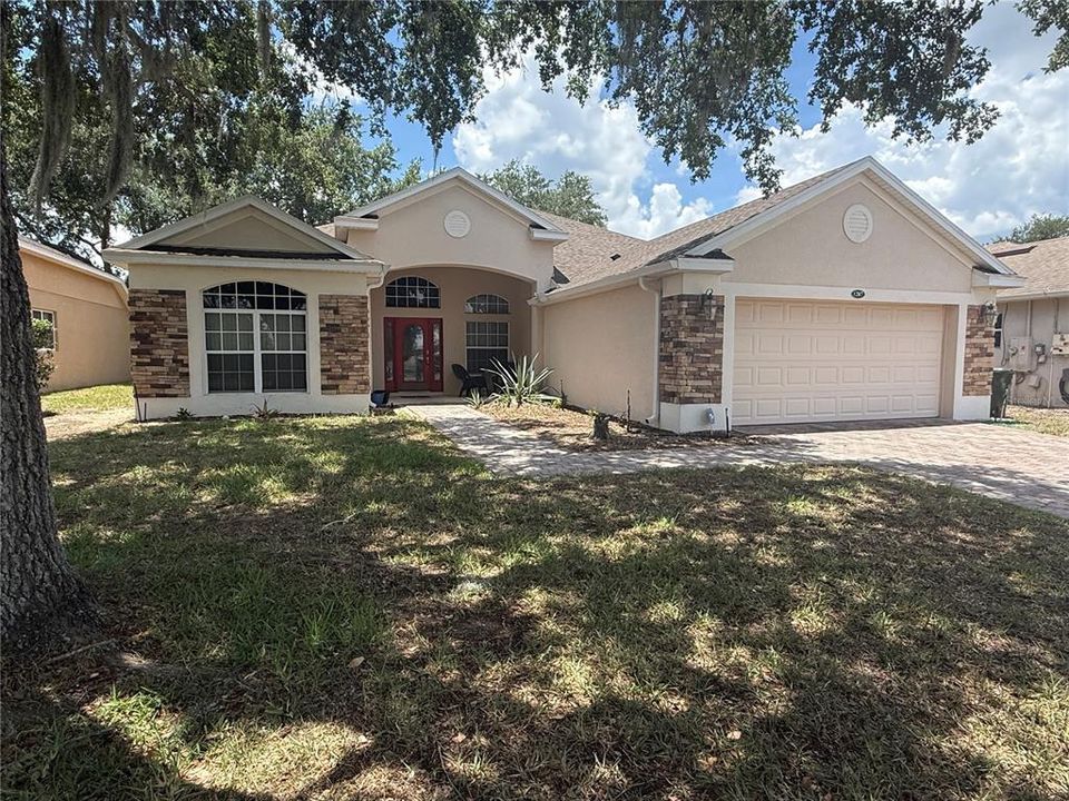 For Sale: $450,000 (3 beds, 3 baths, 2238 Square Feet)