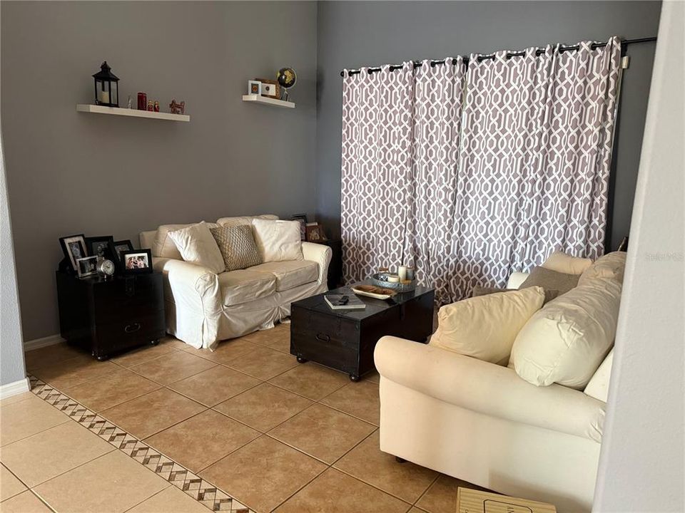 For Sale: $450,000 (3 beds, 3 baths, 2238 Square Feet)