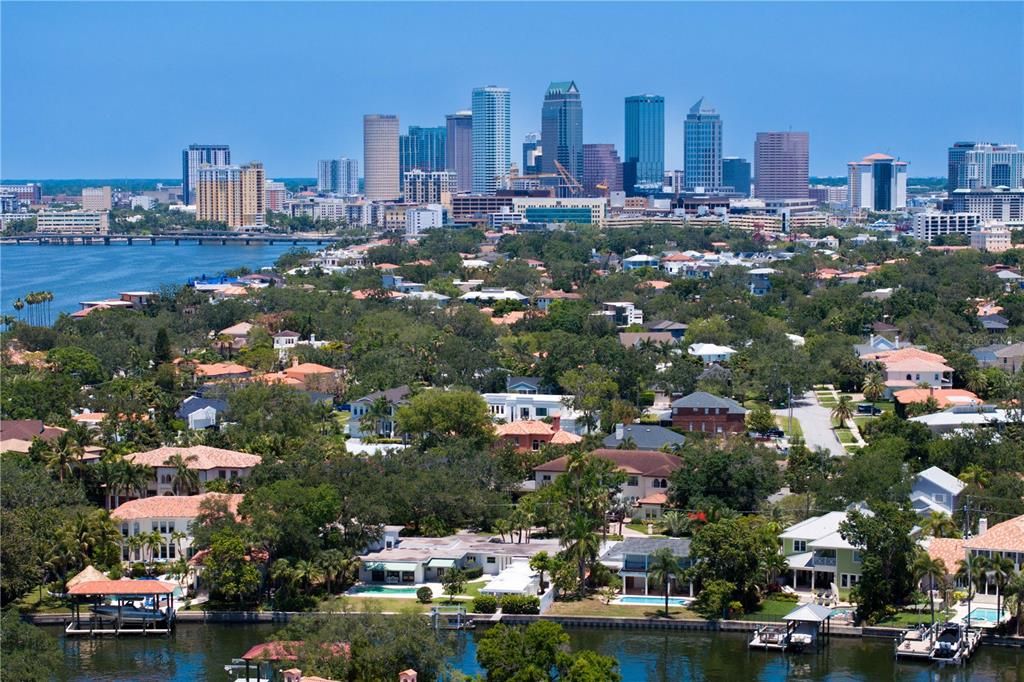 For Sale: $850,000 (0.17 acres)