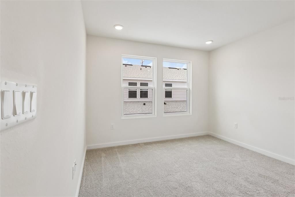 En Venta: $319,990 (3 camas, 2 baños, 1409 Pies cuadrados)