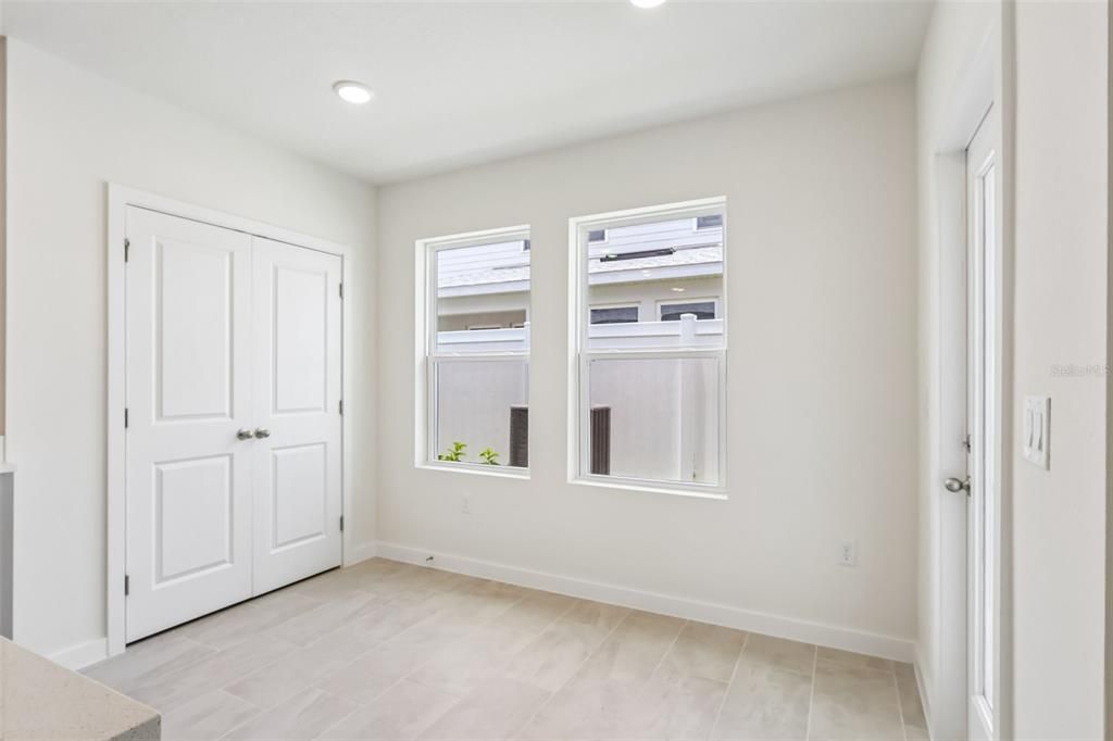 En Venta: $319,990 (3 camas, 2 baños, 1409 Pies cuadrados)