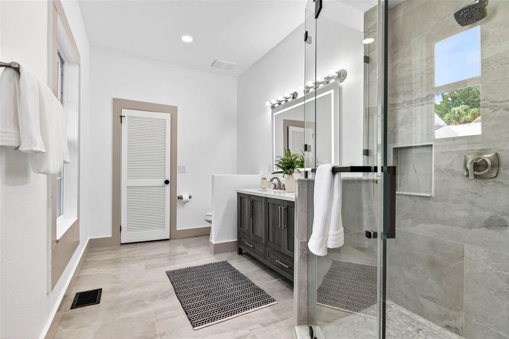 For Rent: $10,000 (4 beds, 3 baths, 2886 Square Feet)