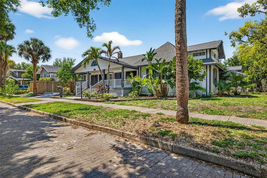 For Rent: $10,000 (4 beds, 3 baths, 2886 Square Feet)