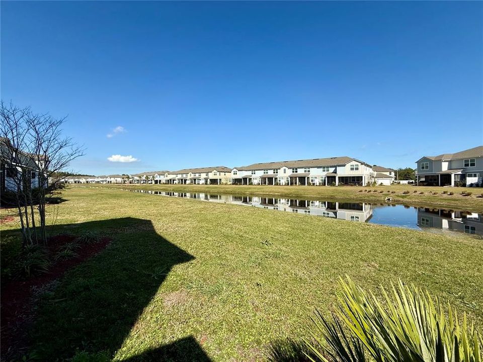 For Rent: $1,995 (3 beds, 2 baths, 1795 Square Feet)
