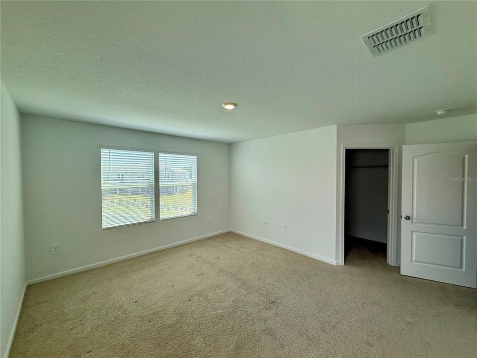 For Rent: $1,995 (3 beds, 2 baths, 1795 Square Feet)