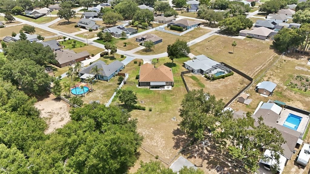En Venta: $399,900 (3 camas, 2 baños, 1940 Pies cuadrados)