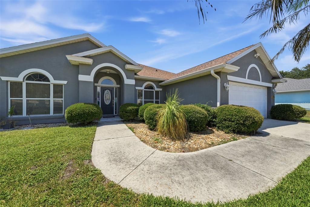En Venta: $399,900 (3 camas, 2 baños, 1940 Pies cuadrados)
