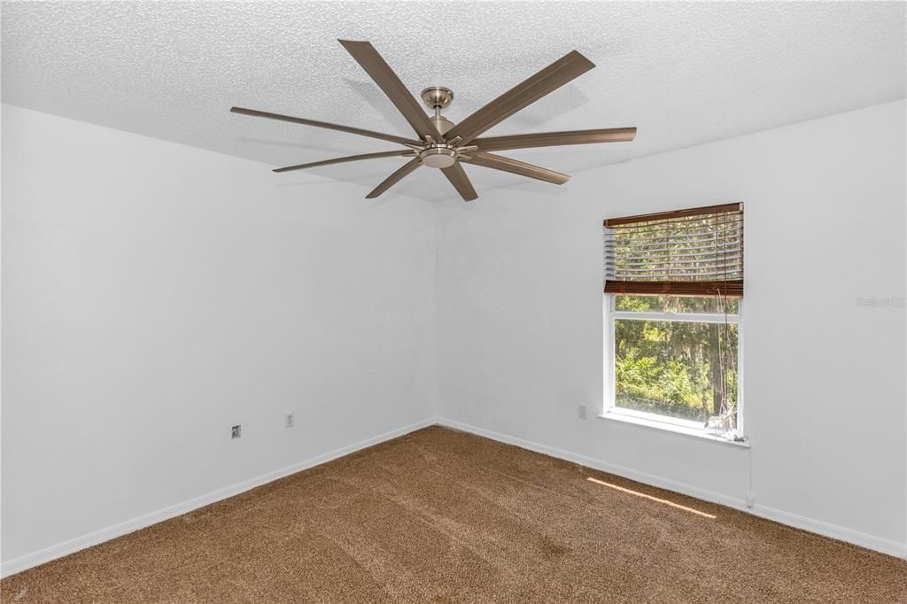 : $389,999 (4 спален, 2 ванн, 2201 Квадратных фут)