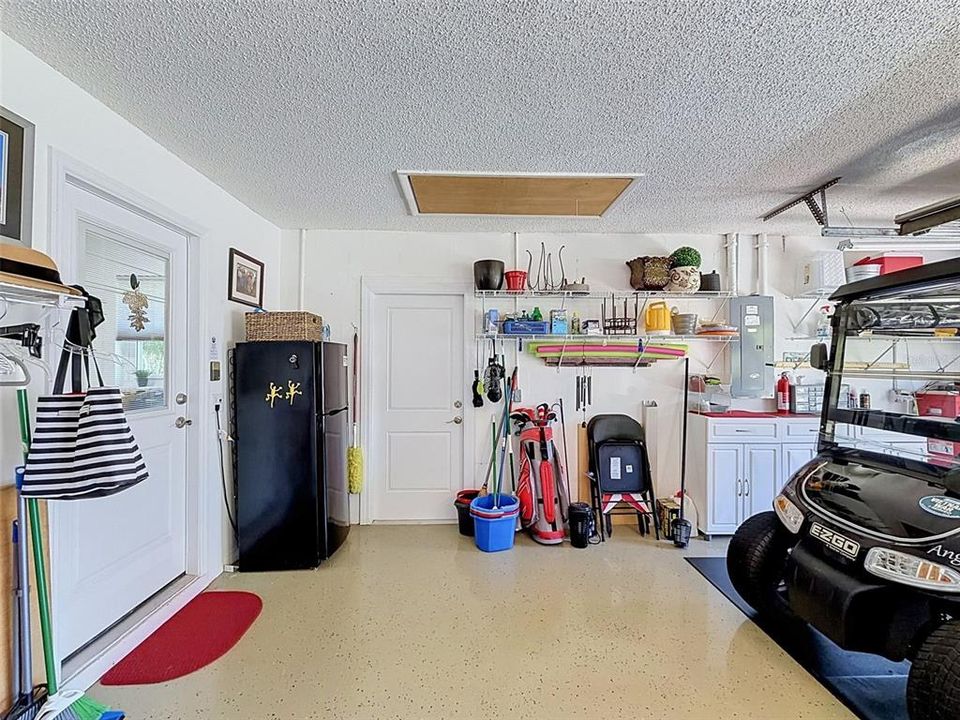 For Rent: $3,000 (2 beds, 2 baths, 2072 Square Feet)