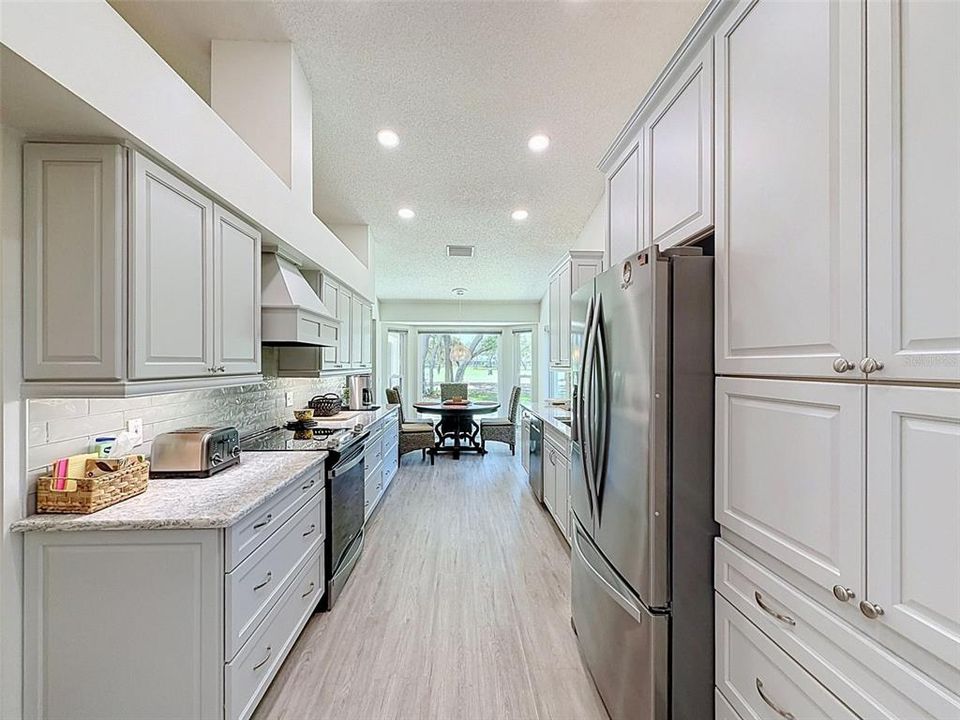 For Rent: $3,000 (2 beds, 2 baths, 2072 Square Feet)