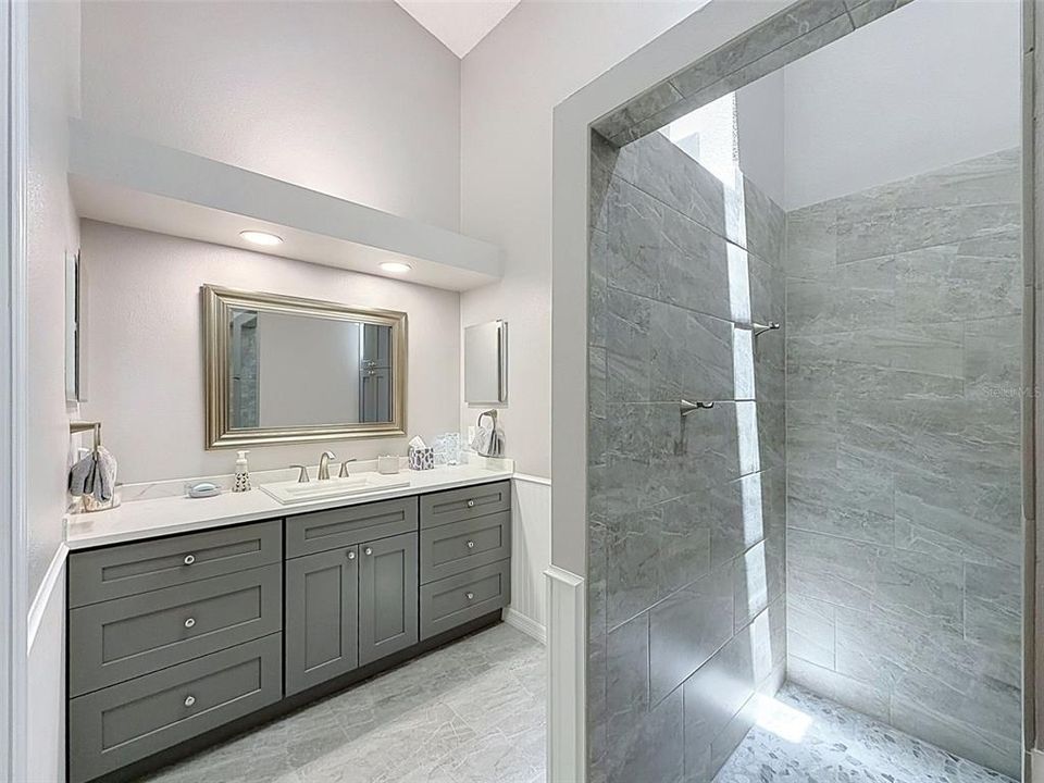 For Rent: $3,000 (2 beds, 2 baths, 2072 Square Feet)
