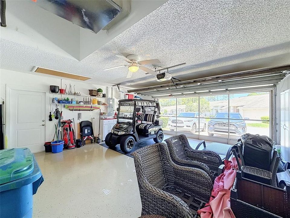 For Rent: $3,000 (2 beds, 2 baths, 2072 Square Feet)