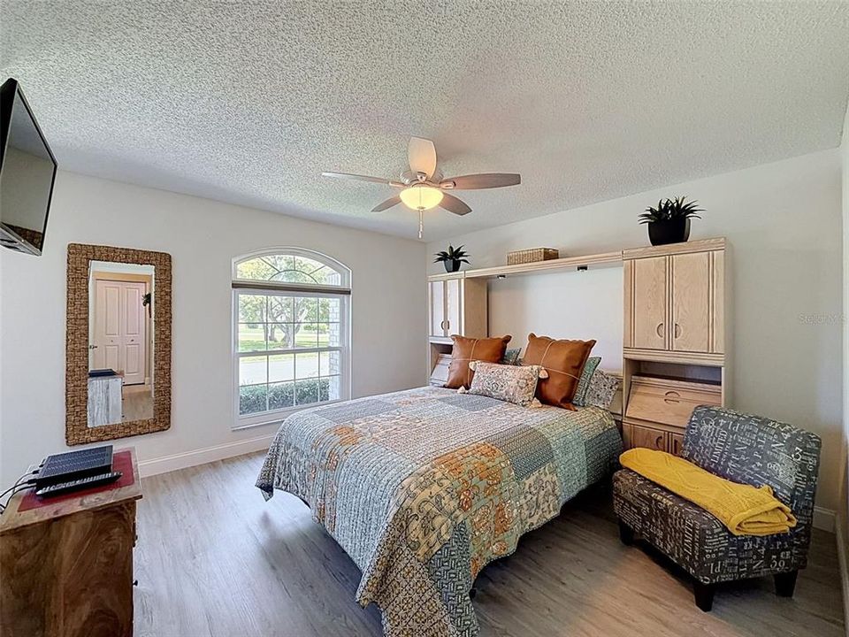 For Rent: $3,000 (2 beds, 2 baths, 2072 Square Feet)