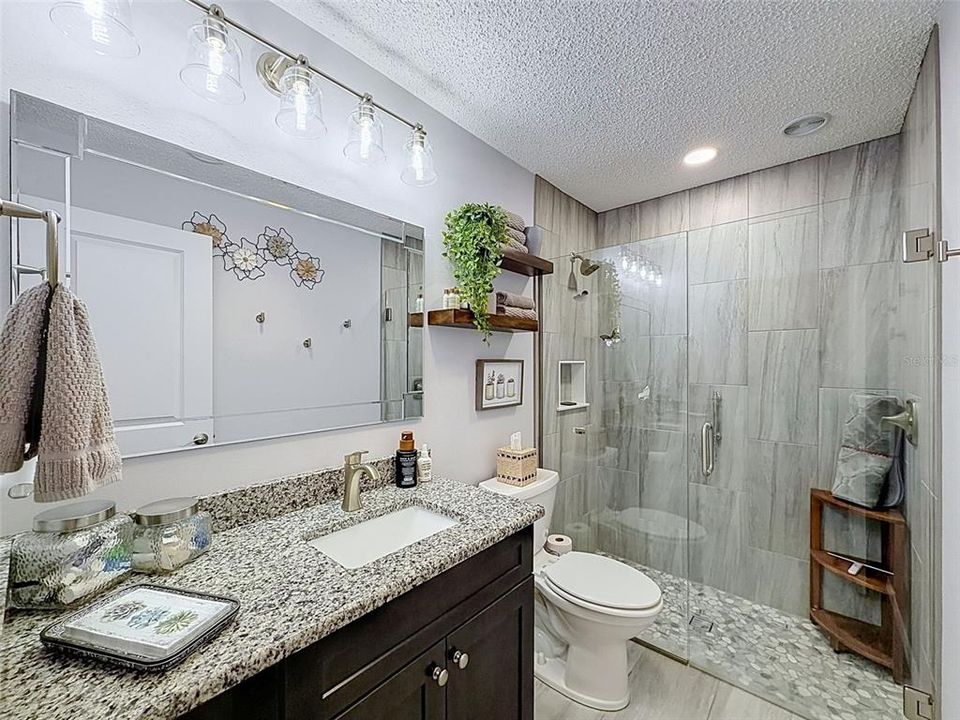 For Rent: $3,000 (2 beds, 2 baths, 2072 Square Feet)