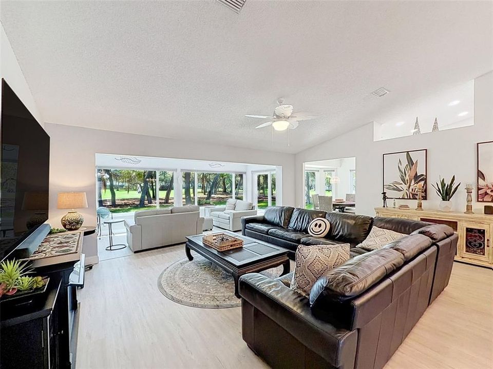 For Rent: $3,000 (2 beds, 2 baths, 2072 Square Feet)
