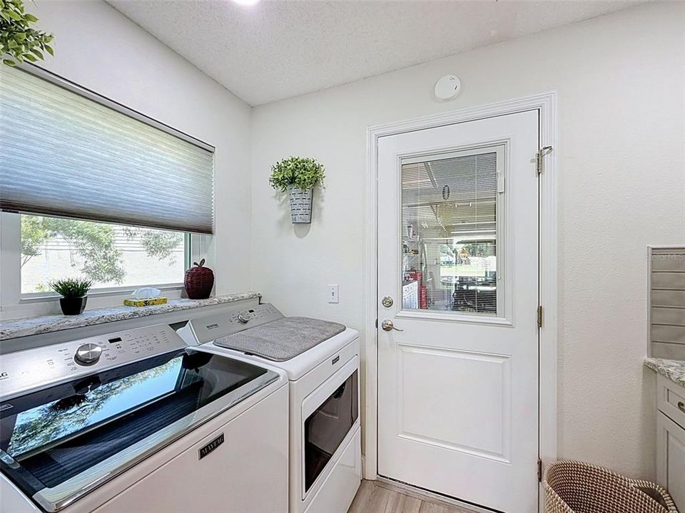 For Rent: $3,000 (2 beds, 2 baths, 2072 Square Feet)