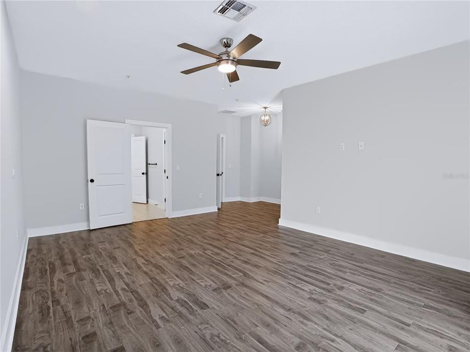 В аренду: $3,200 (3 спален, 2 ванн, 2074 Квадратных фут)
