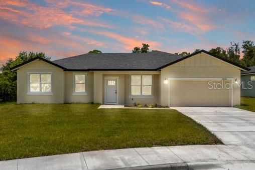 En Venta: $385,000 (4 camas, 2 baños, 1762 Pies cuadrados)