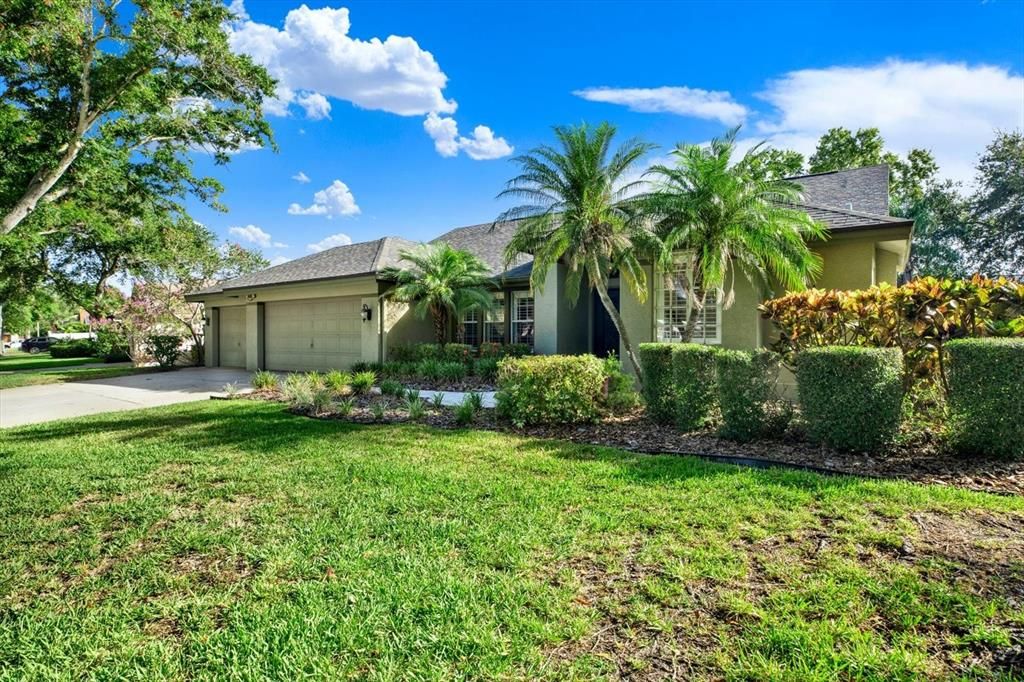 For Sale: $750,000 (4 beds, 2 baths, 2193 Square Feet)