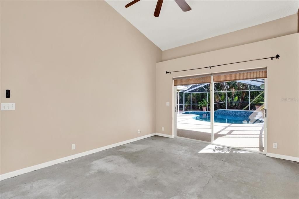 For Sale: $750,000 (4 beds, 2 baths, 2193 Square Feet)